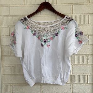 White linen shirt with detail